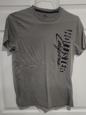 Hollister Gray Short Sleeve Crew with Black Vertical Logo